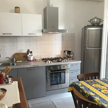 Strada Peiranze 1 Apartment Sanremo