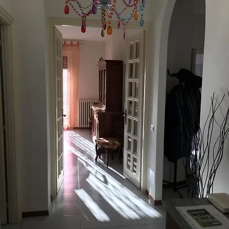Strada Peiranze 1 Apartment